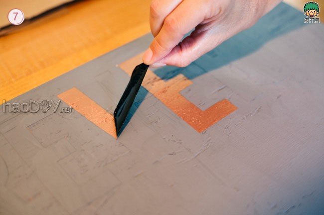 制作用废弃的红酒瓶塞DIY渐变色桃心立体墙上挂画图解