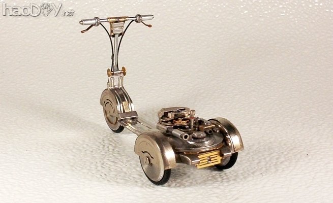 自制用旧手表制作的超酷摩托车模型作品大全