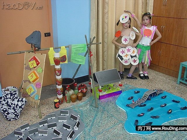 自制儿童校园的变废为宝主题活动创意作品(第1页)