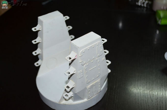 制作报废玩具重生记 DIY大人的玩具坦克改造作品