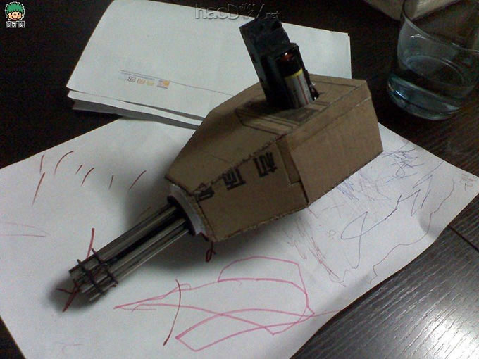 制作报废玩具重生记 DIY大人的玩具坦克改造作品