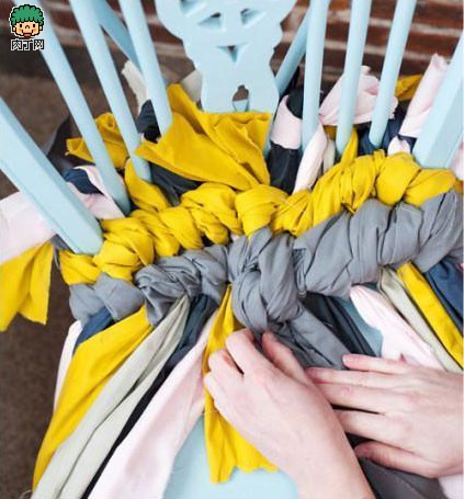 diy手工旧毛线旧衣物编织坐垫废物利用DIY图解
