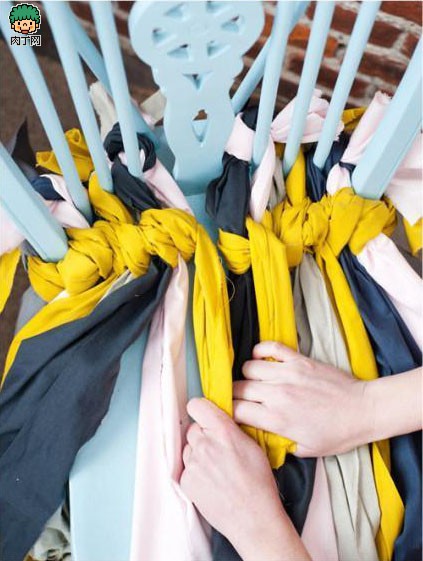 diy手工旧毛线旧衣物编织坐垫废物利用DIY图解