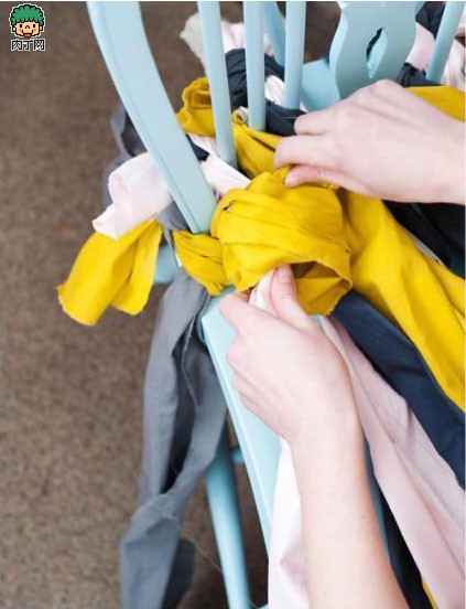 diy手工旧毛线旧衣物编织坐垫废物利用DIY图解