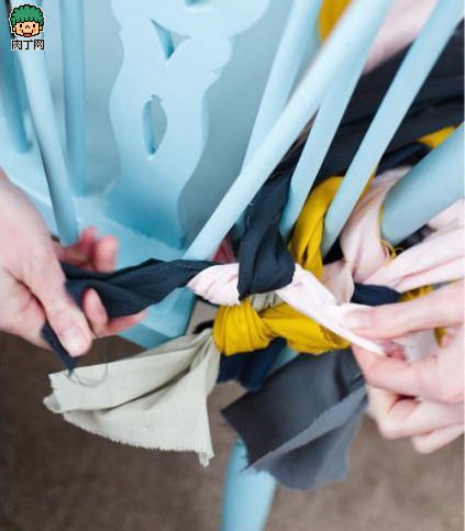 diy手工旧毛线旧衣物编织坐垫废物利用DIY图解