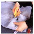 自制用废旧牛仔裤DIY一个舒适靠垫