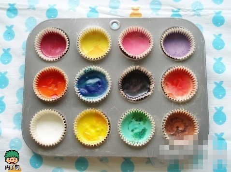 制作六一儿童节蜡笔DIY彩色礼物玩具