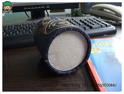 diy牛仔布DIY漂亮的手工笔筒创意(第1页)