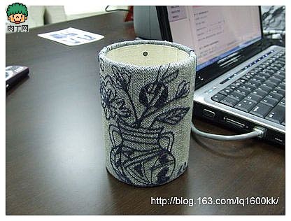 diy牛仔布DIY漂亮的手工笔筒创意(第1页)