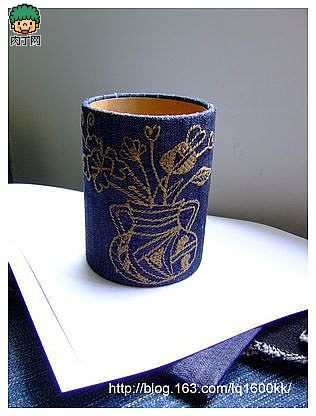 diy牛仔布DIY漂亮的手工笔筒创意(第1页)