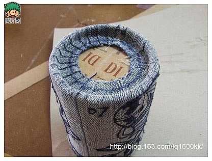 diy牛仔布DIY漂亮的手工笔筒创意(第1页)