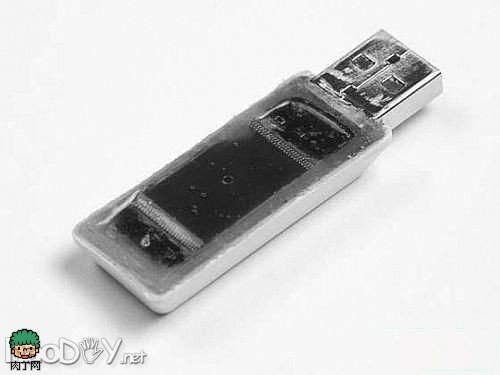 制作废旧键盘键DIY的旧U盘改造个性作品