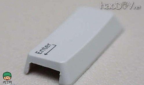 制作废旧键盘键DIY的旧U盘改造个性作品