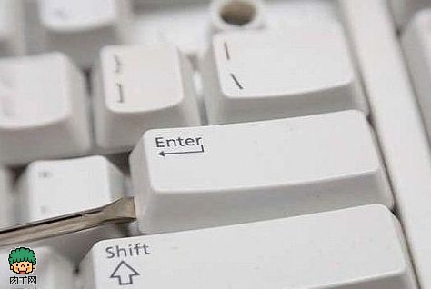 制作废旧键盘键DIY的旧U盘改造个性作品