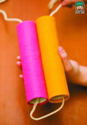 diy两款雪糕棍与传真纸的纸心传真纸筒DIY的置物筒
