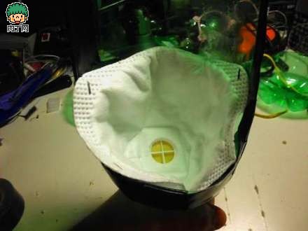 制作教你用可乐瓶手工DIY防毒面具