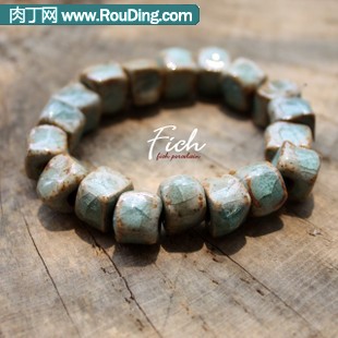 制作极具怀旧感 斑驳的废弃木块diy改造