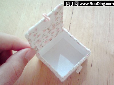 制作废旧盒子变收纳盒,漂亮纸折收纳盒的做法
