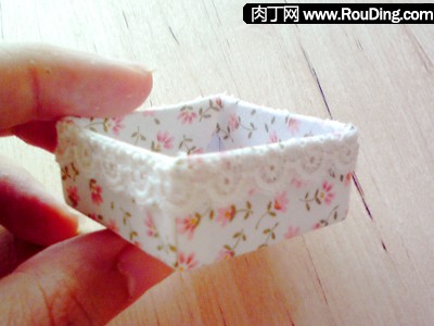 制作废旧盒子变收纳盒,漂亮纸折收纳盒的做法