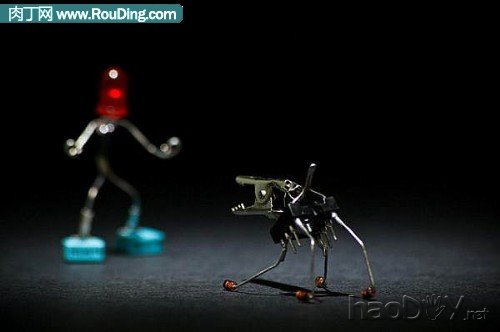 制作电子元器件制作的创意小人(第1页)