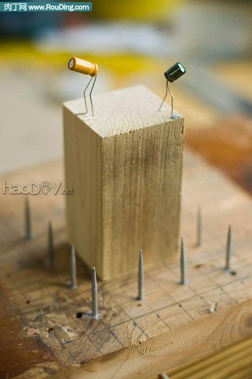 制作电子元器件制作的创意小人(第1页)