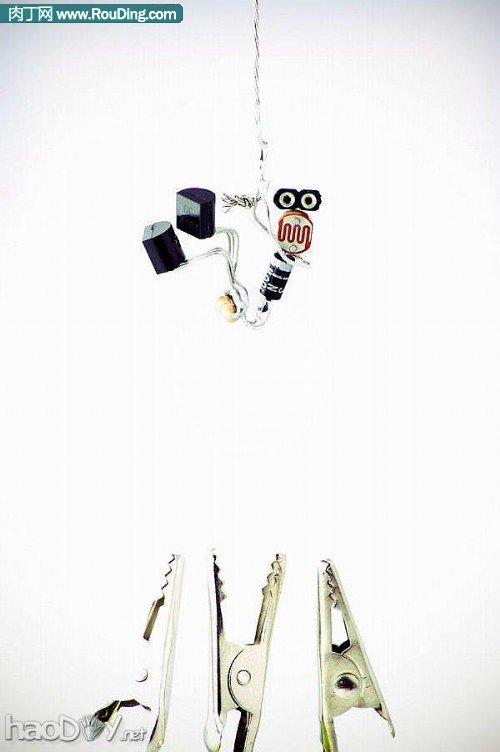 制作电子元器件制作的创意小人(第1页)