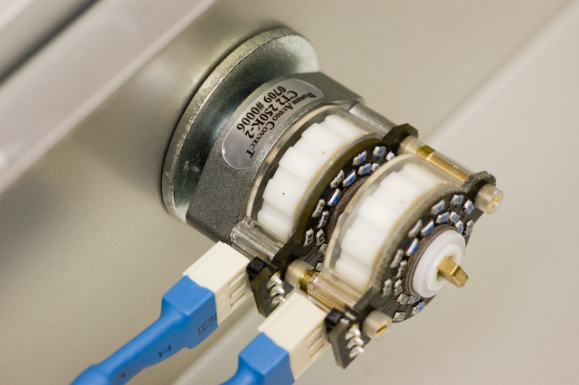 国外译文:12AX7电子管前置放大器前级(修订版2)