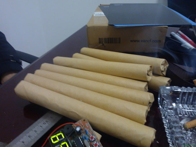 自制20元打造一枚单片机定时炸弹