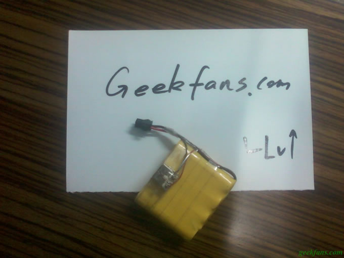 制作手机移动充电器 电蚊拍 18650