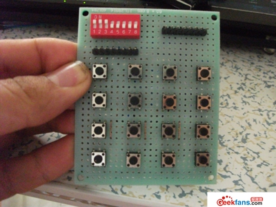 制作自制独立4X4矩阵单片机两用键盘