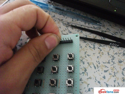 制作自制独立4X4矩阵单片机两用键盘