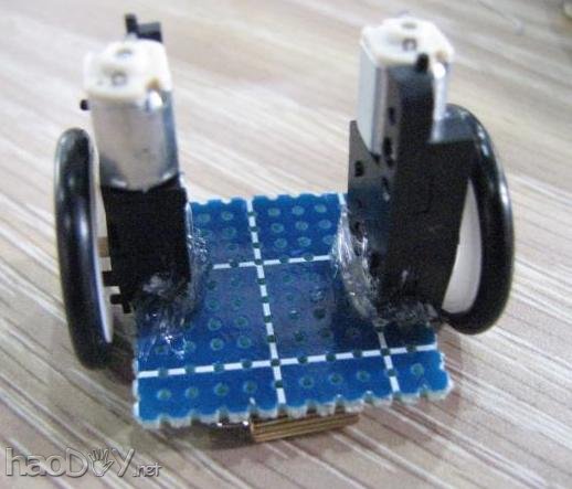 制作微型巡线小车(参赛)