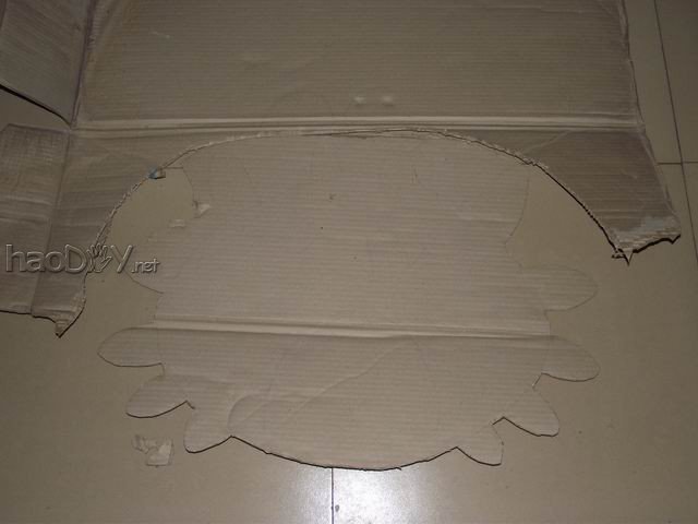 自制宝宝的元旦道具:瓦楞纸板手工制作的DIY小螃蟹