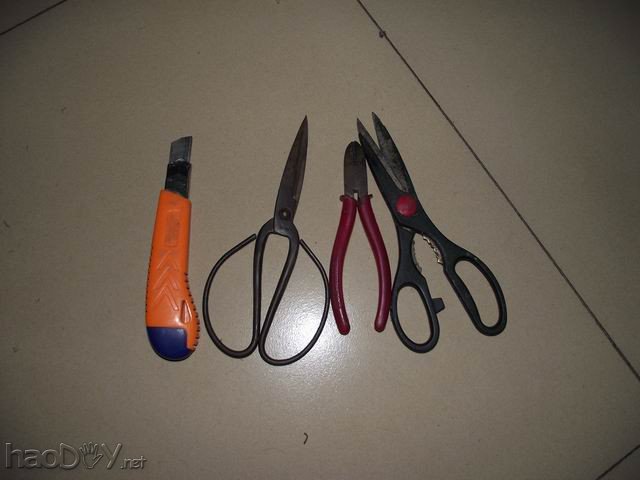 自制宝宝的元旦道具:瓦楞纸板手工制作的DIY小螃蟹