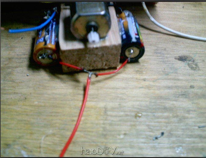 自制太阳能风扇充电二合一