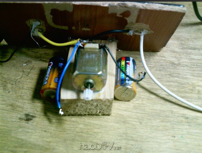 自制太阳能风扇充电二合一