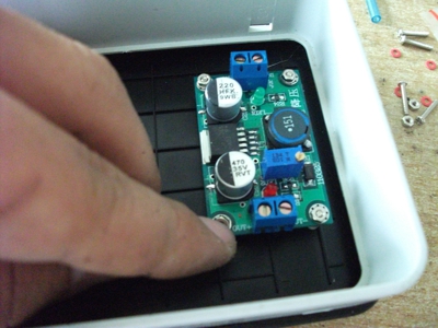 自制带电压表的降压模块