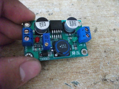自制带电压表的降压模块
