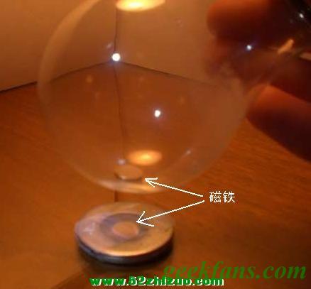 制作用报废的白炽灯自制小油灯