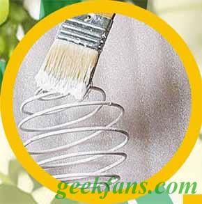 制作简单别致的废料改造小花篮