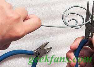 制作简单别致的废料改造小花篮