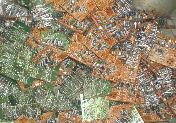 采用锡炉批量制作电路板