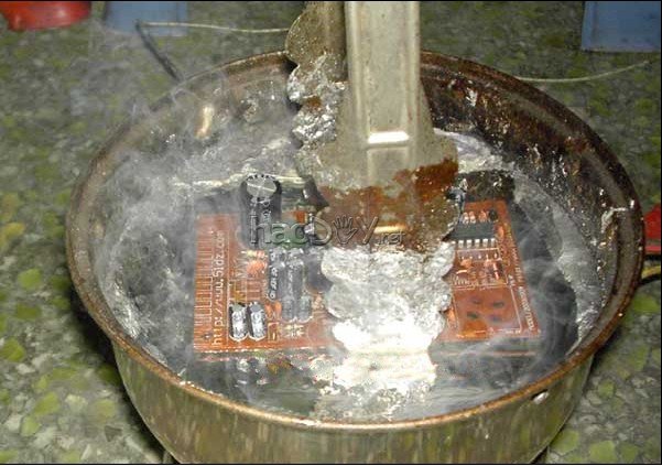 采用锡炉批量制作电路板