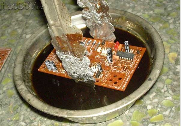 采用锡炉批量制作电路板