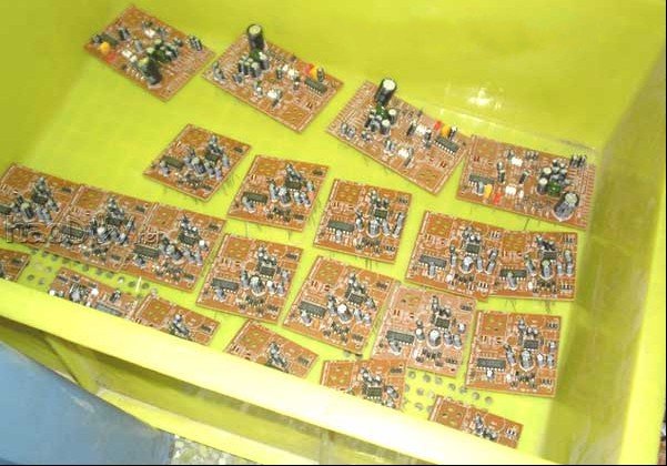 采用锡炉批量制作电路板