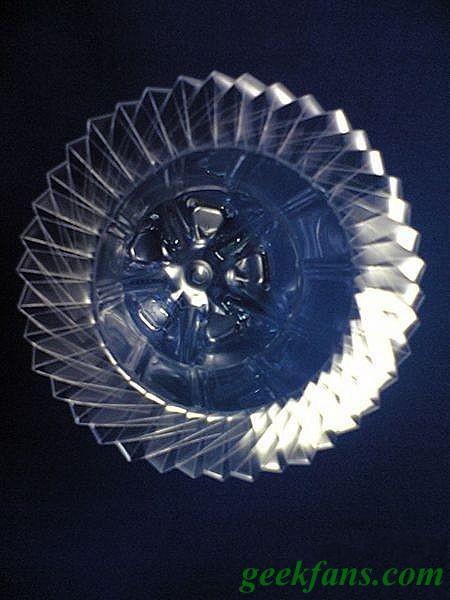 制作饮料瓶手工制作:做的美丽花瓶