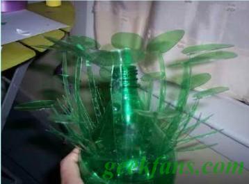 diy雪碧瓶利用:做花篮