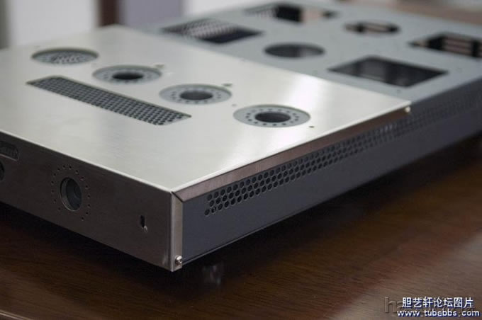 一款巨型电子管胆机耳放的制作