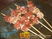 制作家中DIY羊肉串的做法