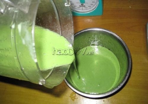 制作牛奶绿茶冰淇淋的做法